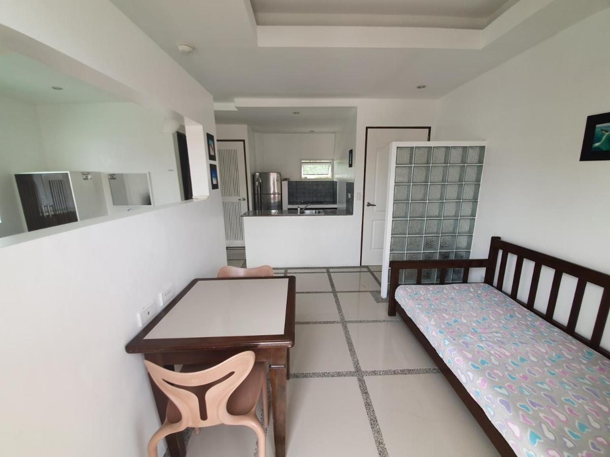 Clubboracay Apartelle Balabag  Ngoại thất bức ảnh