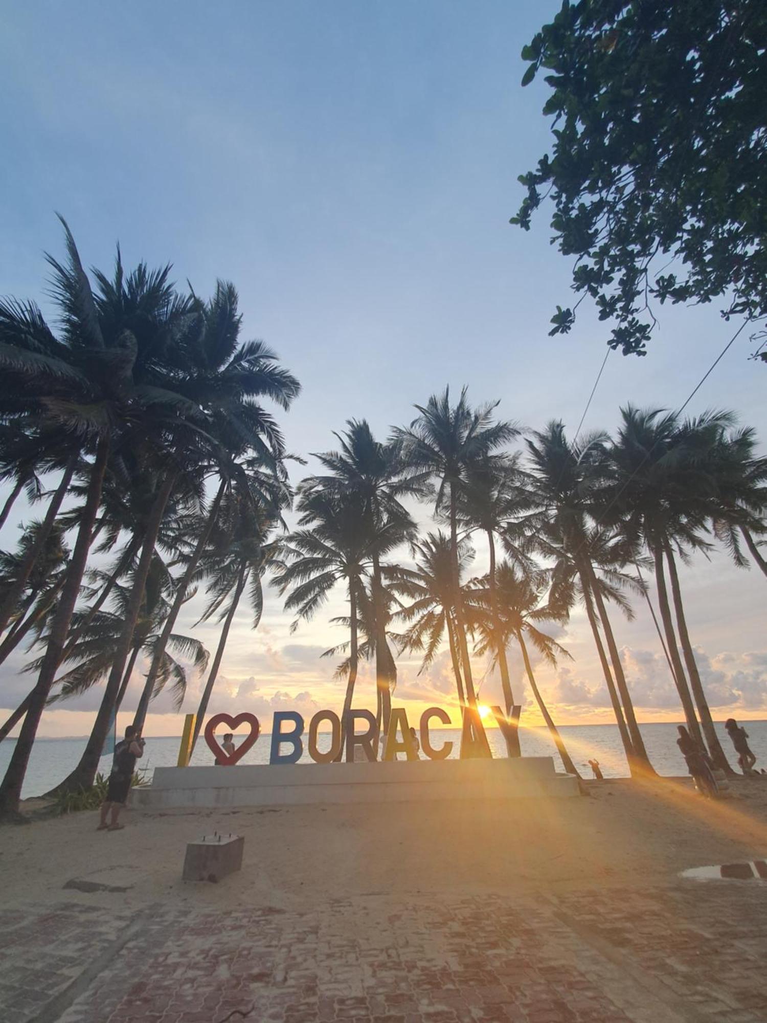 Clubboracay Apartelle Balabag  Ngoại thất bức ảnh