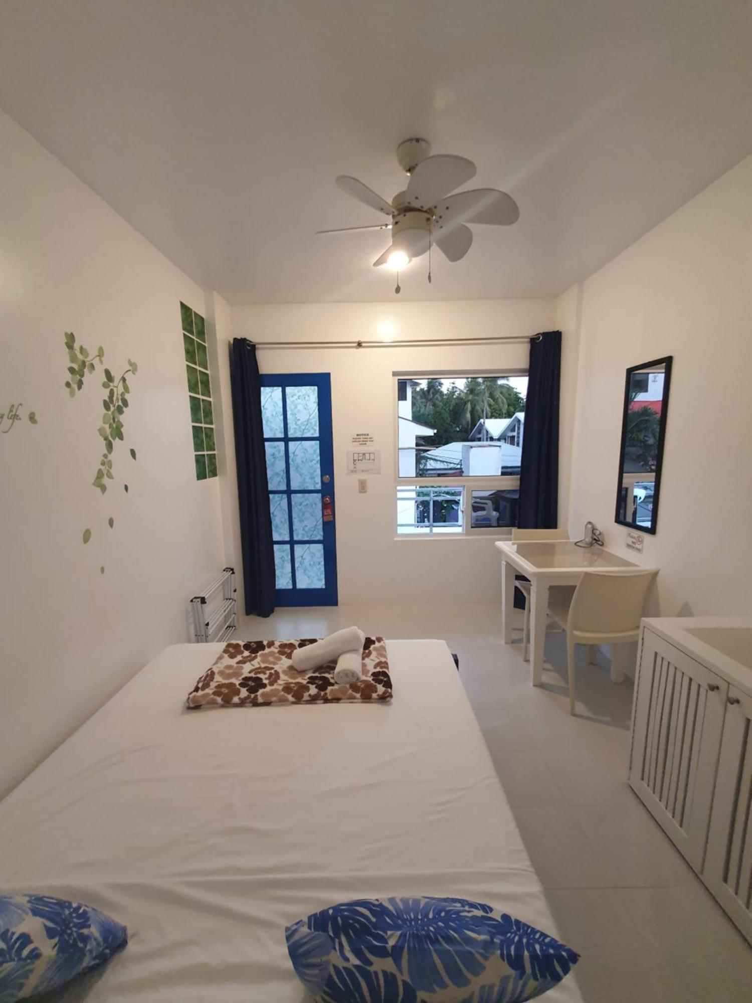 Clubboracay Apartelle Balabag  Ngoại thất bức ảnh