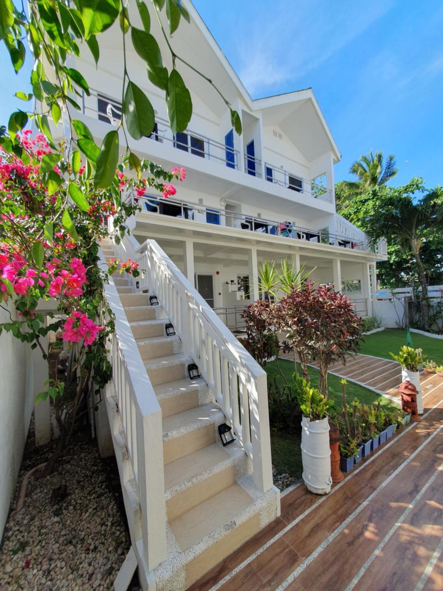 Clubboracay Apartelle Balabag  Ngoại thất bức ảnh